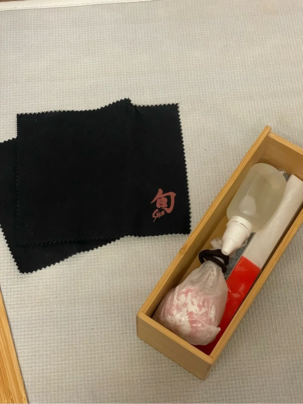 SHUN Knife Care Kit in Bamboo Wooden Box - Maintenance, Remove Tarnish & Rust